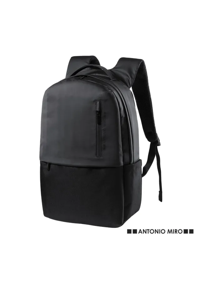 Mochila Kendrit Acolchada. Bolsillo Acolchado para Portátil y Tablet